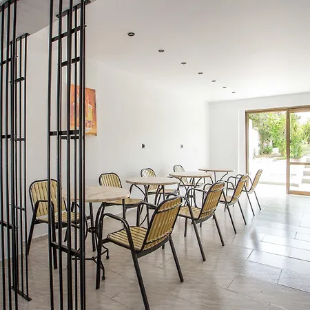 Nikos 아파트 팔리라키