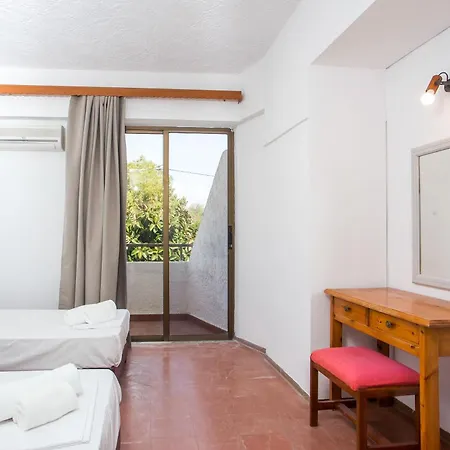 Nikos Apartment *