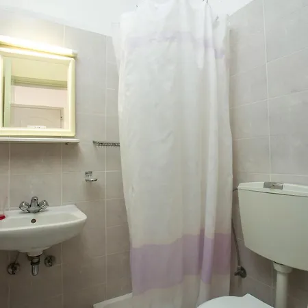Nikos Apartment