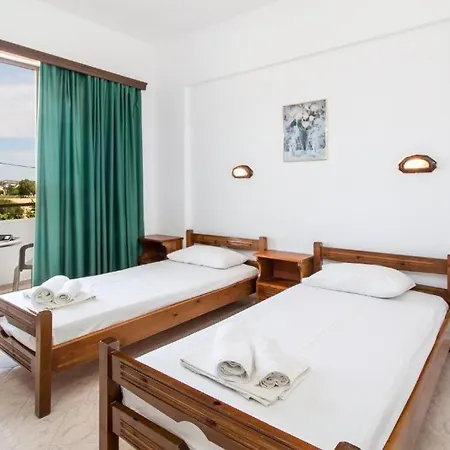 Nikos דירה פליראקי