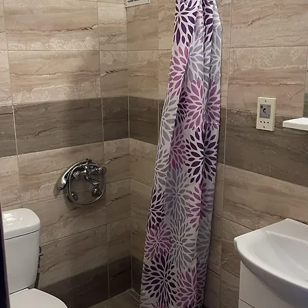 Apartament Nikos *
