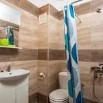 Nikos Apartamento